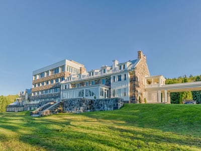 Photo de Spa StoneHaven Le Manoir